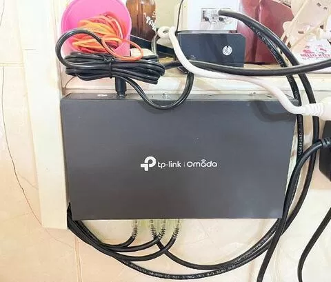 Omada 三合一 Gigabit VPN 路由器 er7212pc Omada 三合一 Gigabit VPN 路由器 er7212pc